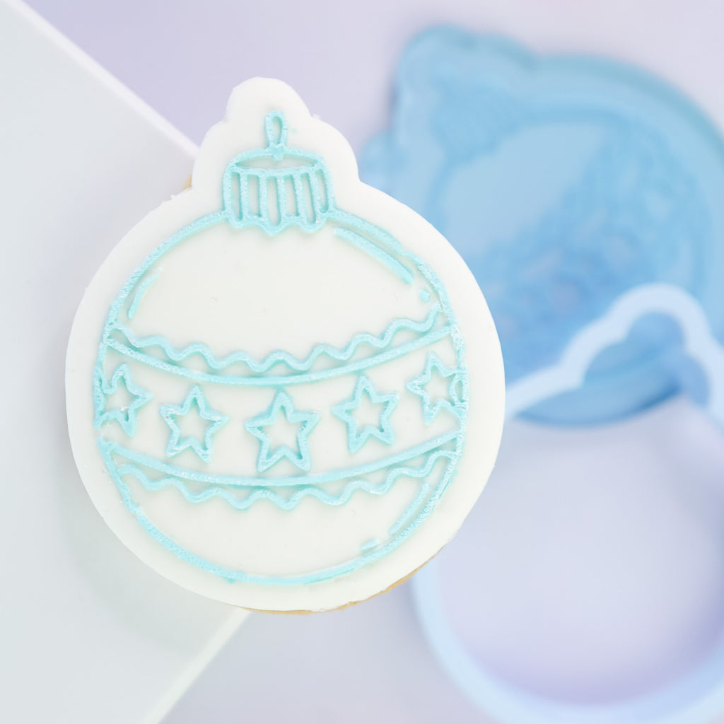OUTboss STAMP N CUT - Christmas Bauble